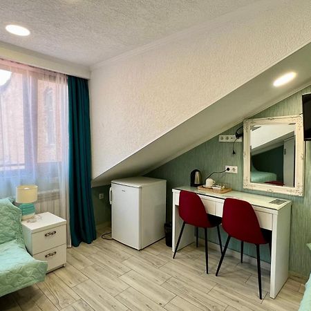 Nicolas Boutique Hotel Тбилиси Экстерьер фото