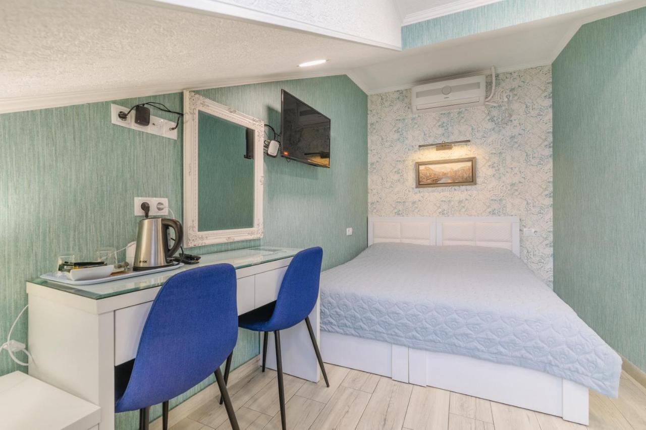 Nicolas Boutique Hotel Тбилиси Экстерьер фото