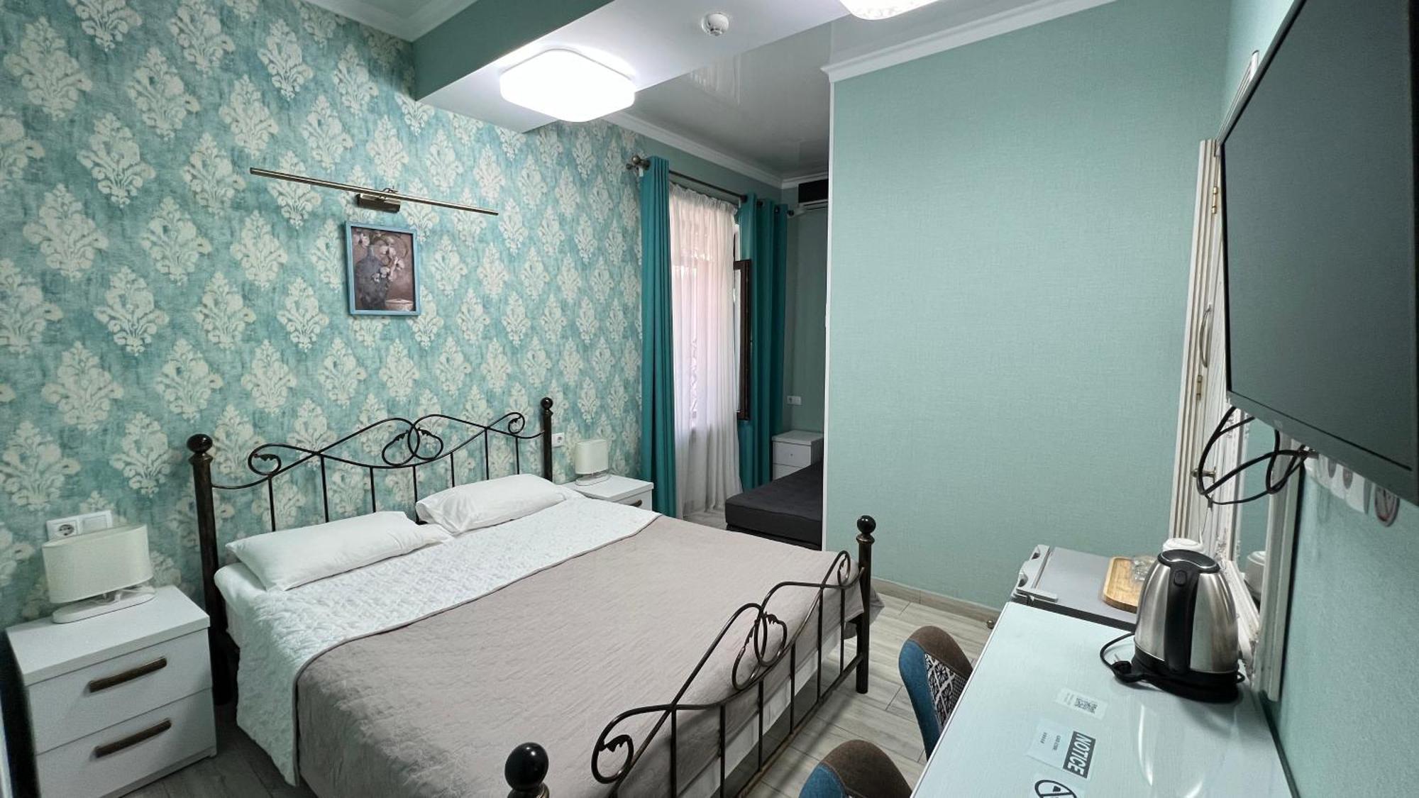 Nicolas Boutique Hotel Тбилиси Экстерьер фото